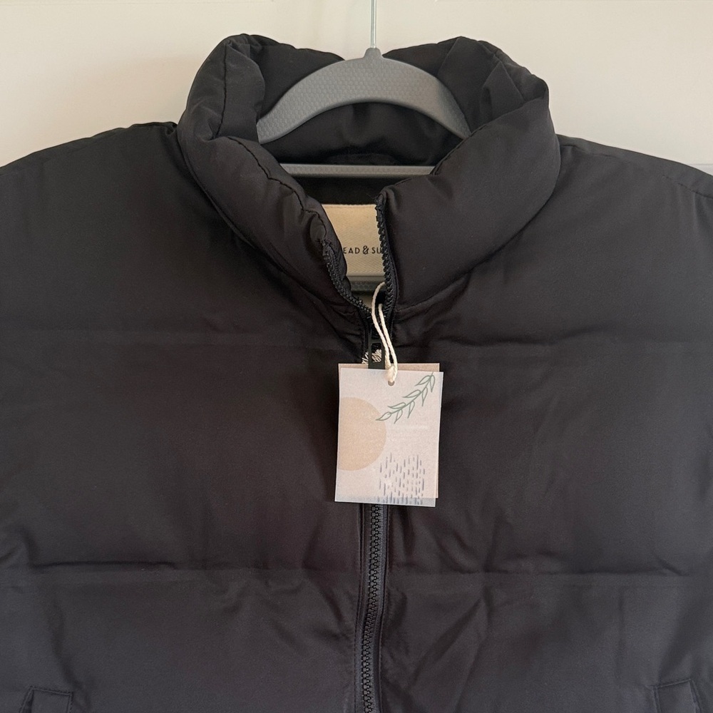 NWT Thread & Supply Puffer Issey Vest in Black Size Large - Picture 4 of 9